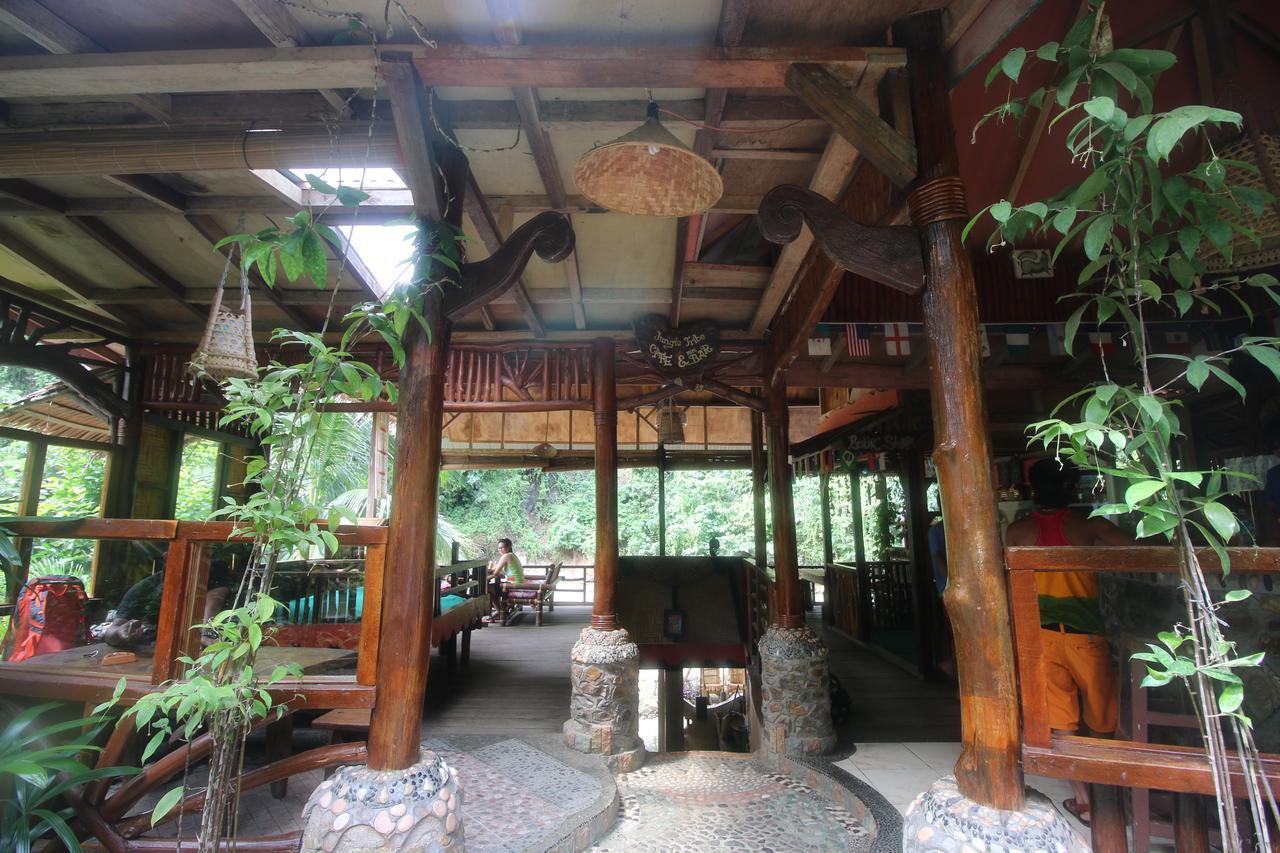 Jungle Tribe Guesthouse Berastagi Exterior foto